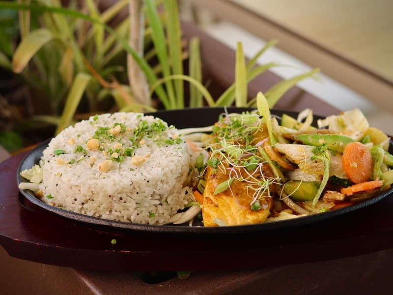 WoW Sizzler with grilled salmon at Wok On Waves